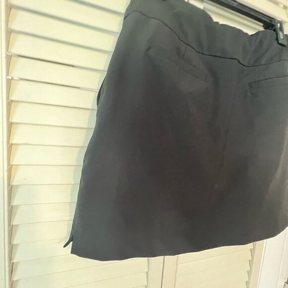 TAIL black skort with pockets - Picture 6 of 8